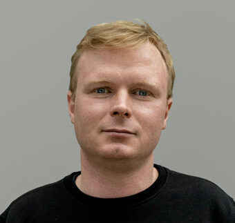 cropped-Anton_MUT_Portraits_web-1.jpg
